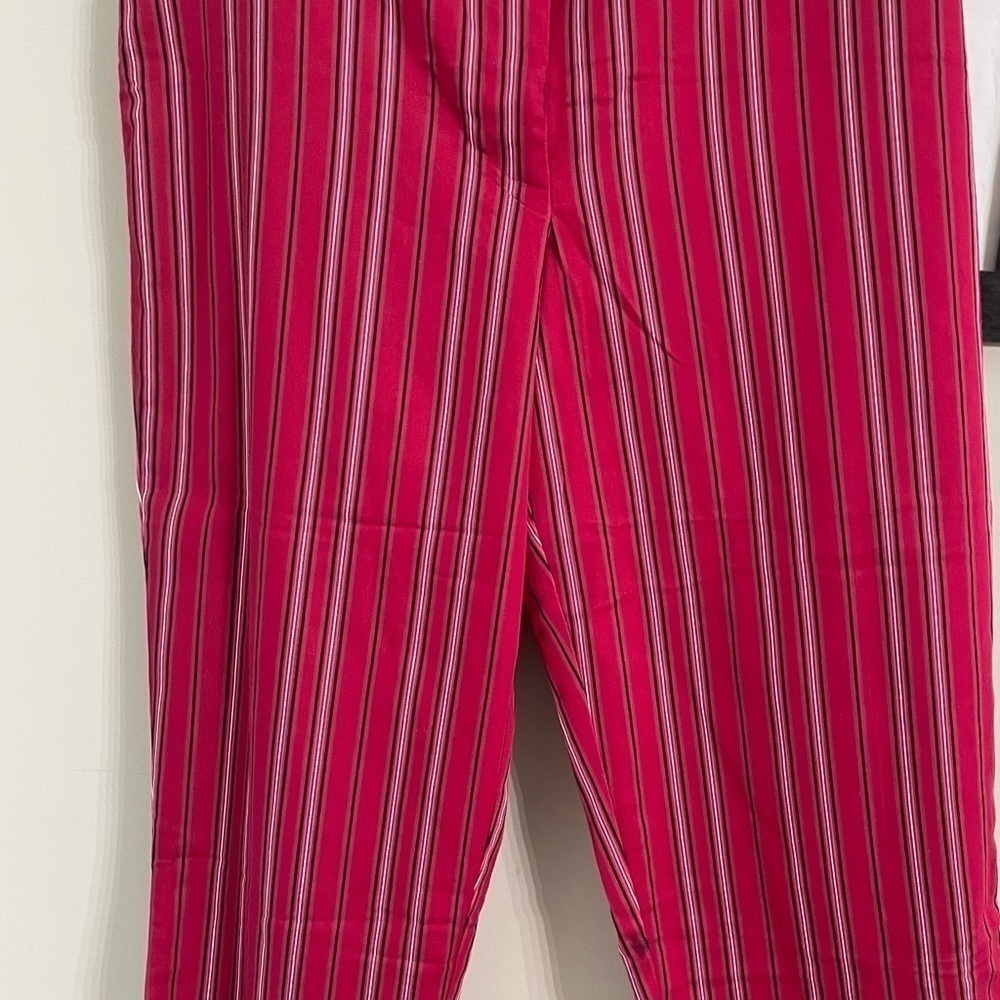 Style & Co Red Capri pants striped with black and white.women’s size 14P - Picture 2 of 5